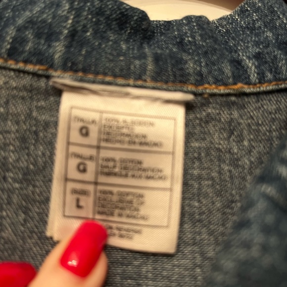 Vintage Disney Embroidered Mickey Mouse Denim Jacket. - Picture 4 of 8